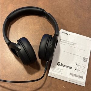Sony On-Ear,  Bluetooth, Headset for iPhone, Black,NWOT